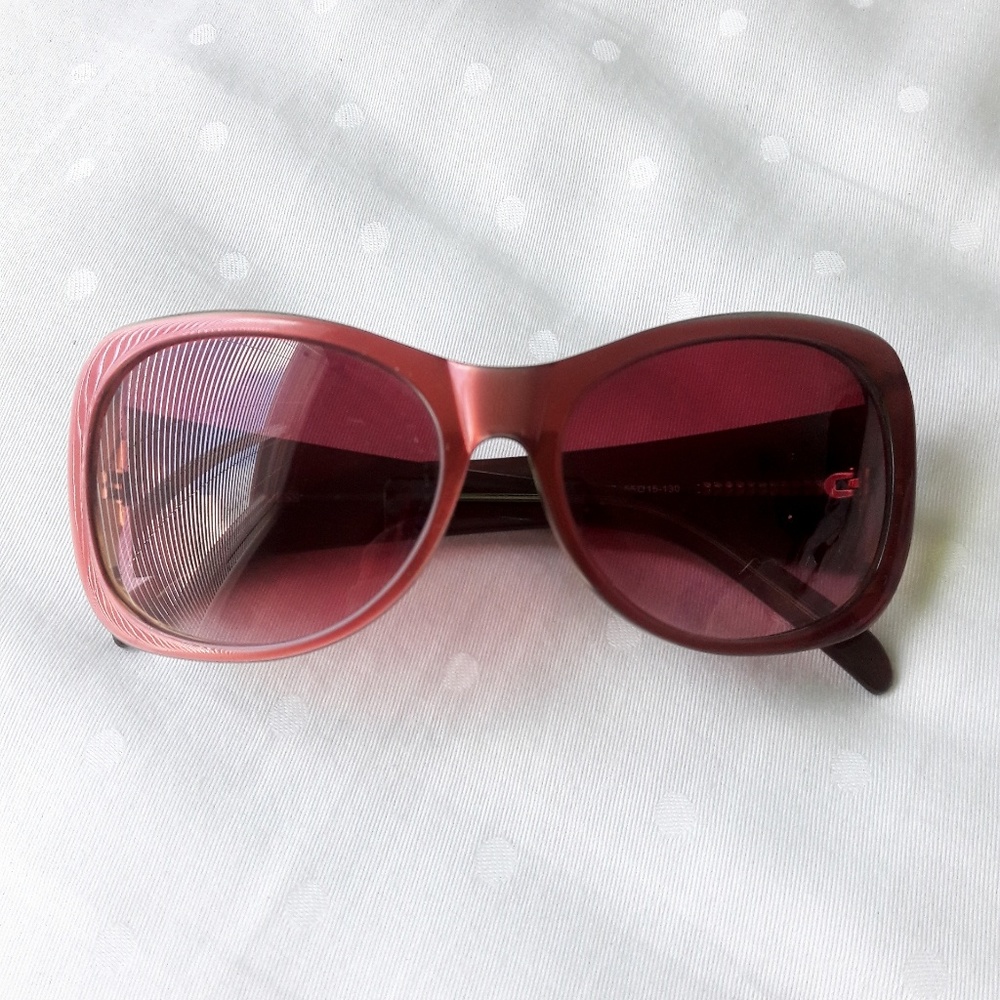 Vintage Y2K Guess Sunglasses